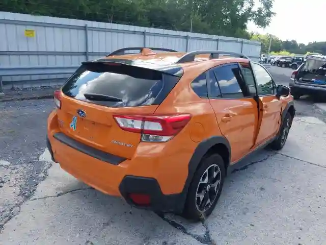 JF2GTACC5JH249271 2018 SUBARU CROSSTREK PREMIUM-3