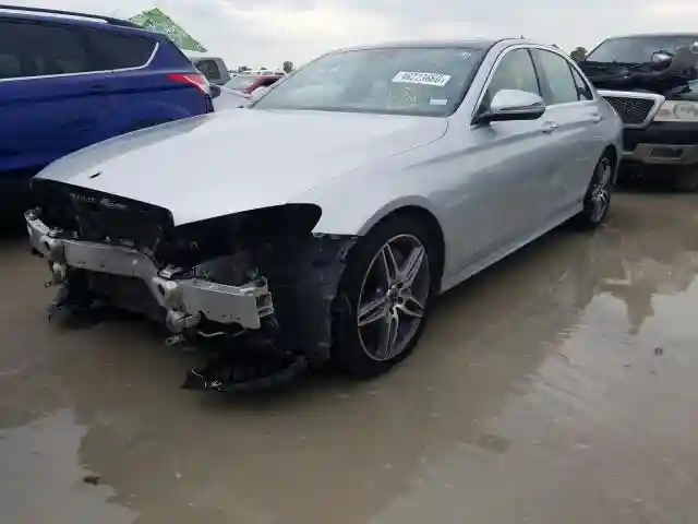 WDDZF4JB9JA324529 2018 MERCEDES-BENZ E 300-1