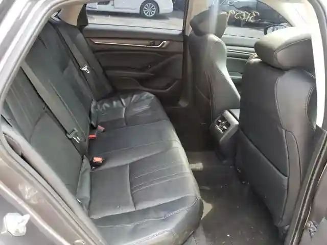1HGCV1F56JA070557 2018 HONDA ACCORD EXL-5