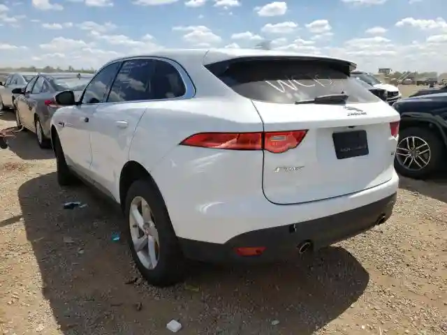 SADCS2FXXKA601649 2019 JAGUAR F-PACE-2