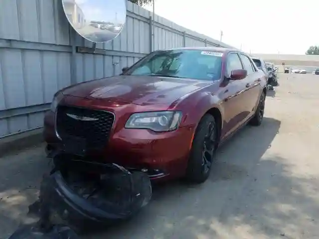 2C3CCABG2KH635115 2019 CHRYSLER 300 S-1