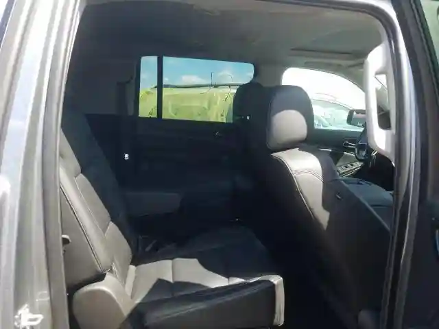 1GNSKHKC7LR260024 2020 CHEVROLET SUBURBAN K1500 LT-5