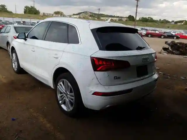 WA1BNAFY9J2156079 2018 AUDI Q5 PREMIUM PLUS-2