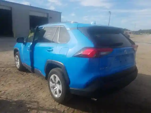 JTMF1RFV3KJ002370 2019 TOYOTA RAV4 LE-2