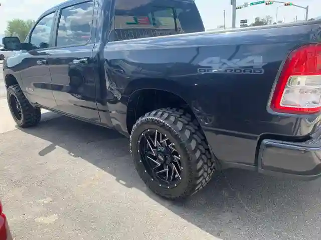 1C6SRFFT8KN767868 2019 RAM 1500 BIG HORN/LONE STAR-2