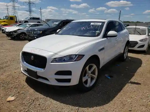 SADCS2FXXKA601649 2019 JAGUAR F-PACE-1