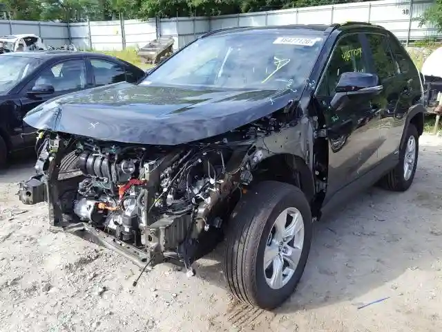 2T3RWRFV5LW068887 2020 TOYOTA RAV4 XLE-1