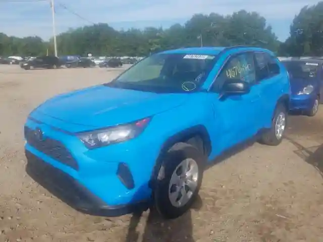 JTMF1RFV3KJ002370 2019 TOYOTA RAV4 LE-1