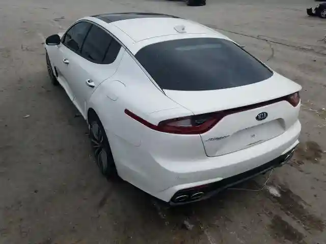 KNAE25LA1J6020769 2018 KIA STINGER PREMIUM-2