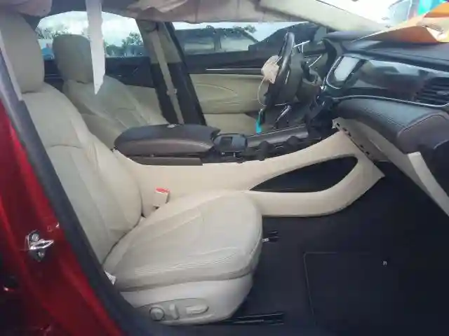 1G4ZP5SS0JU148489 2018 BUICK LACROSSE ESSENCE-4