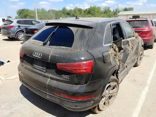 WA1JCCFS4JR028624 2018 AUDI Q3 PREMIUM PLUS-3