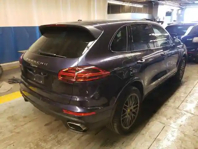WP1AA2A24HKA84853 2017 PORSCHE CAYENNE-3