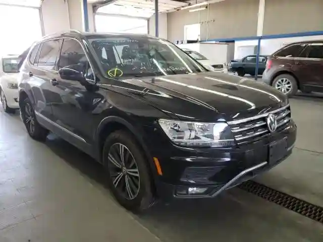 3VV2B7AX5KM045976 2019 VOLKSWAGEN TIGUAN SE-0