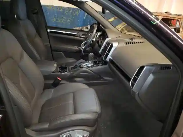 WP1AA2A24HKA84853 2017 PORSCHE CAYENNE-4
