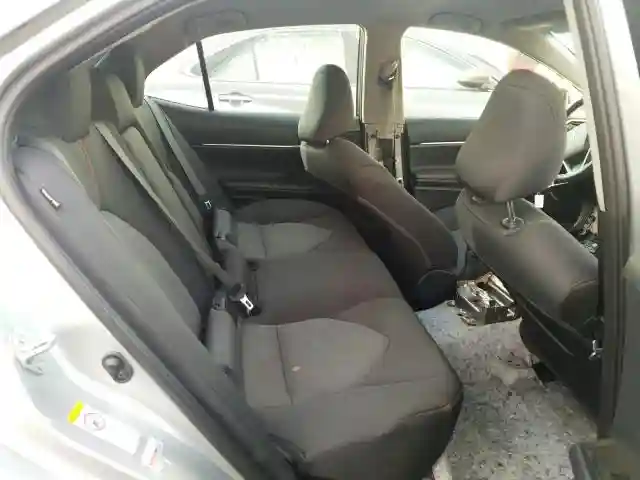 4T1B11HK7JU009026 2018 TOYOTA CAMRY L-5