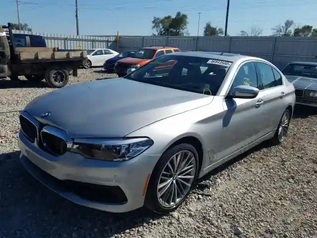 WBAJA5C53KWW40805 2019 BMW 530 I-1