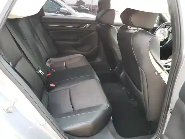 1HGCV1F3XKA165722 2019 HONDA ACCORD SPORT-5