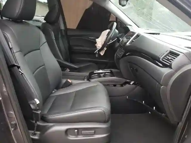 5FNYF5H97JB005670 2018 HONDA PILOT TOURING-4