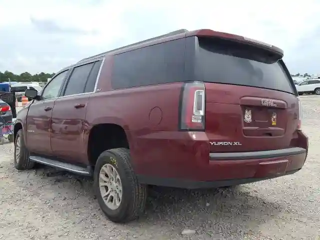 1GKS2GKC1KR158563 2019 GMC YUKON XL K1500 SLT-2
