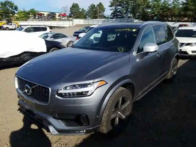 YV4A22PM7H1148426 2017 VOLVO XC90 T6-1