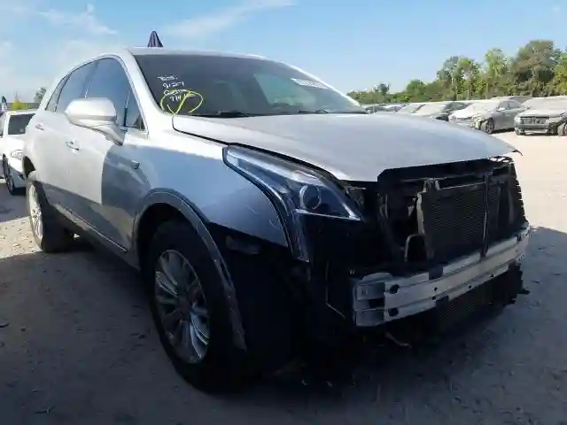 1GYKNARS1HZ275267 2017 CADILLAC XT5-0