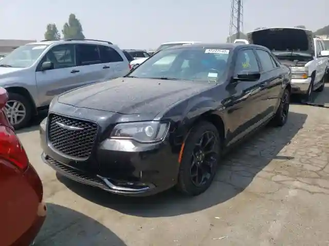 2C3CCABG8KH654395 2019 CHRYSLER 300 S-1