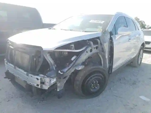 1GYKNARS1HZ275267 2017 CADILLAC XT5-1