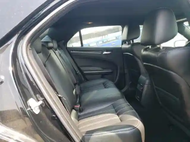 2C3CCABG8KH654395 2019 CHRYSLER 300 S-5