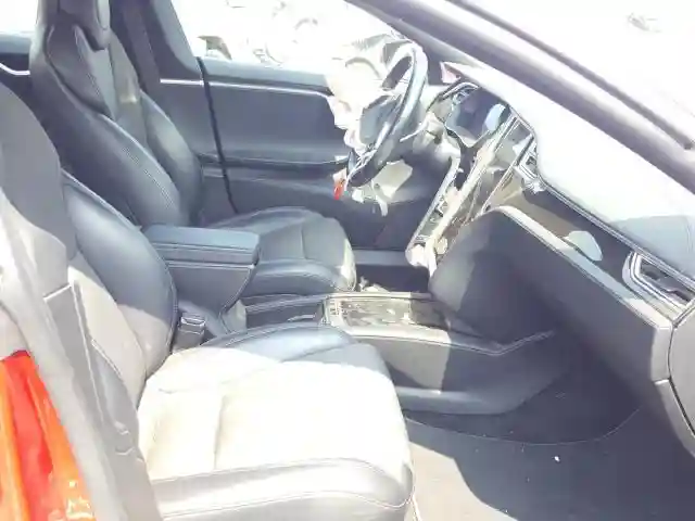 5YJSA1E20JF246913 2018 TESLA MODEL S-4