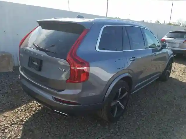 YV4A22PM7H1148426 2017 VOLVO XC90 T6-3