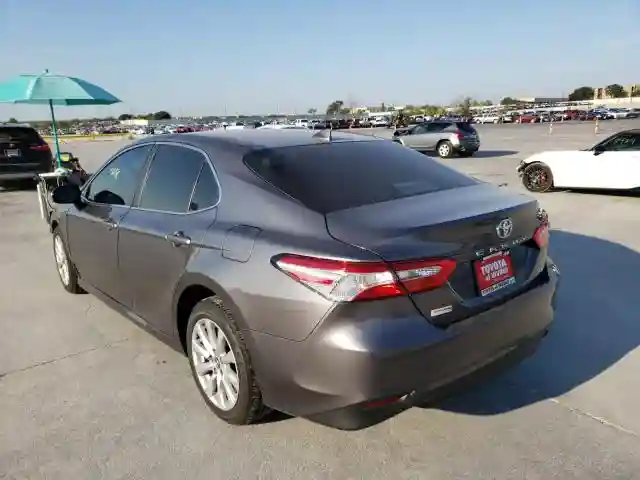4T1C11AK4LU938544 2020 TOYOTA CAMRY LE-2