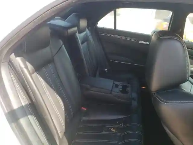 2C3CCABG9KH625939 2019 CHRYSLER 300 S-5
