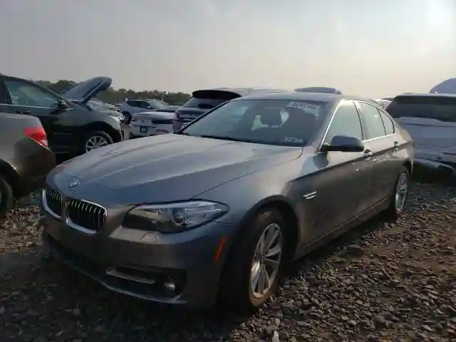 WBA5A7C53GG642147 2016 BMW 528 XI-1