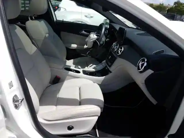 W1NTG4EB4LJ700203 2020 MERCEDES-BENZ GLA 250-4