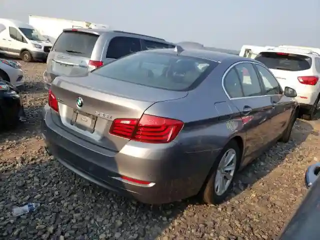 WBA5A7C53GG642147 2016 BMW 528 XI-3