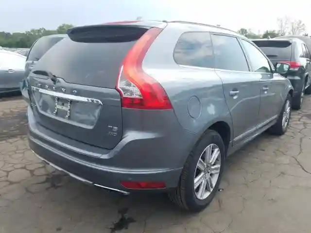 YV440MRU0H2162027 2017 VOLVO XC60 T5 INSCRIPTION-3