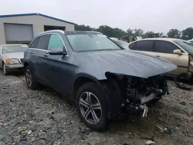 WDC0G4JB8JV048881 2018 MERCEDES-BENZ GLC 300-0