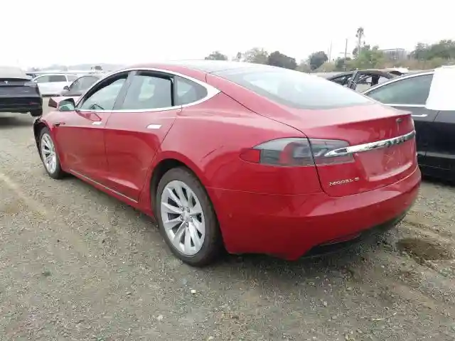 5YJSA1E20JF246913 2018 TESLA MODEL S-2