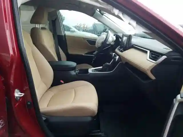 2T3H1RFV8LC054381 2020 TOYOTA RAV4 LE-4