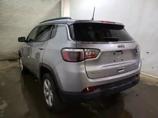 3C4NJDBB1KT593155 2019 JEEP COMPASS LATITUDE-2