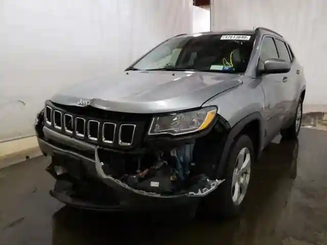3C4NJDBB1KT593155 2019 JEEP COMPASS LATITUDE-1