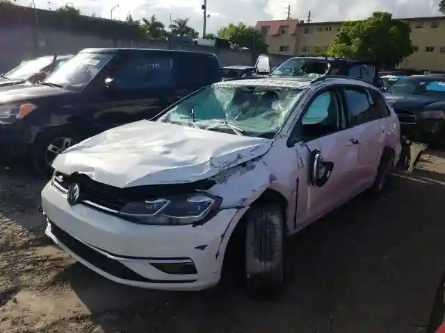 3VWY57AU1KM501264 2019 VOLKSWAGEN GOLF SPORTWAGEN S-1