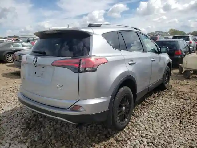 2T3RFREV7JW846475 2018 TOYOTA RAV4 ADVENTURE-3