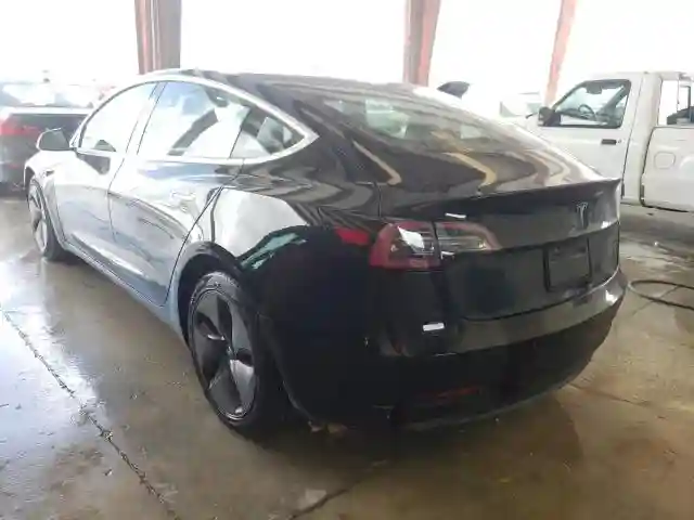 5YJ3E1EA3KF297744 2019 TESLA MODEL 3-2