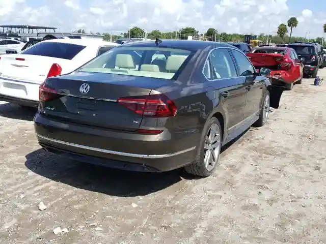1VWMA7A34KC012568 2019 VOLKSWAGEN PASSAT SE R-LINE-3