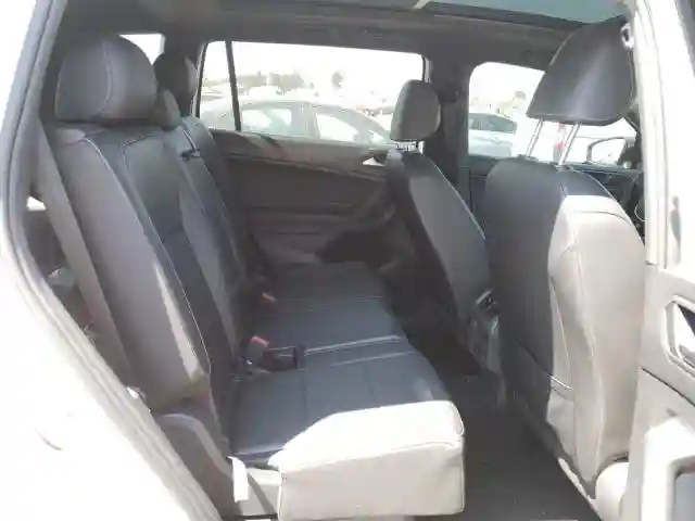 3VV3B7AXXKM143485 2019 VOLKSWAGEN TIGUAN SE-5