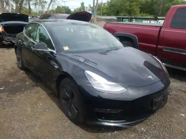 5YJ3E1EB9KF384654 2019 TESLA MODEL 3-0
