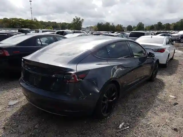 5YJ3E1EB0JF079333 2018 TESLA MODEL 3-3