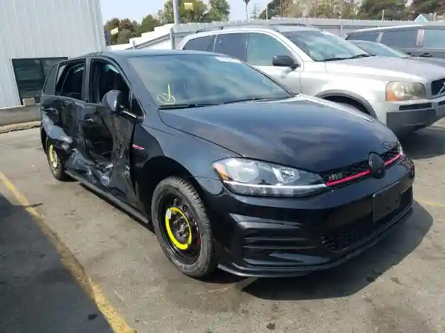 3VW447AU0JM283754 2018 VOLKSWAGEN GTI S/SE-0