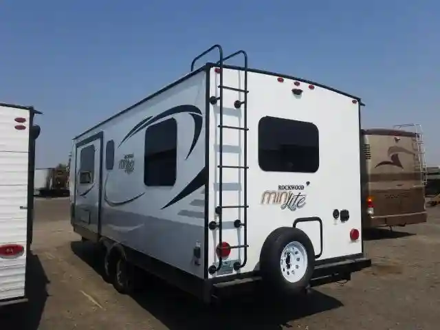 4X4TRLA22LD****** 2020 WILDWOOD MINI LITE-2
